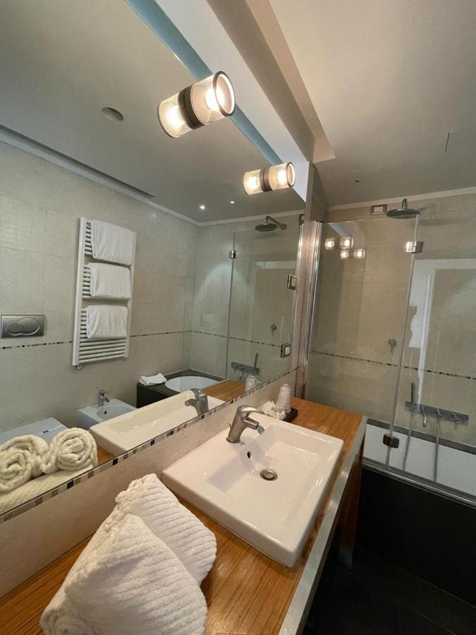 Ih Hotels Milano Centrale Guest House Exterior foto